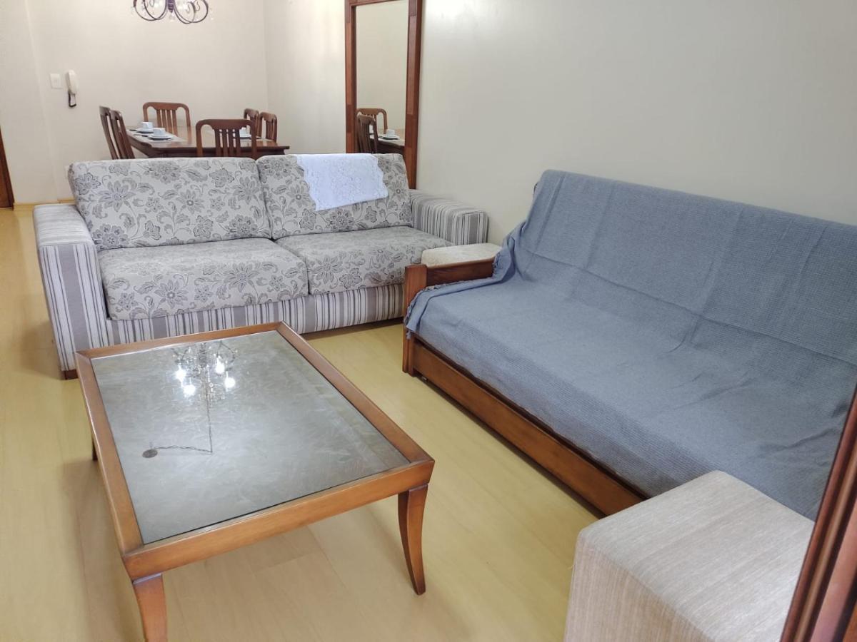 Apartamento Ensolarado No Centro De Gramado Apartment Exterior photo