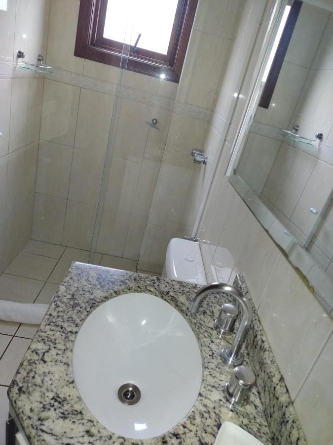 Apartamento Ensolarado No Centro De Gramado Apartment Exterior photo