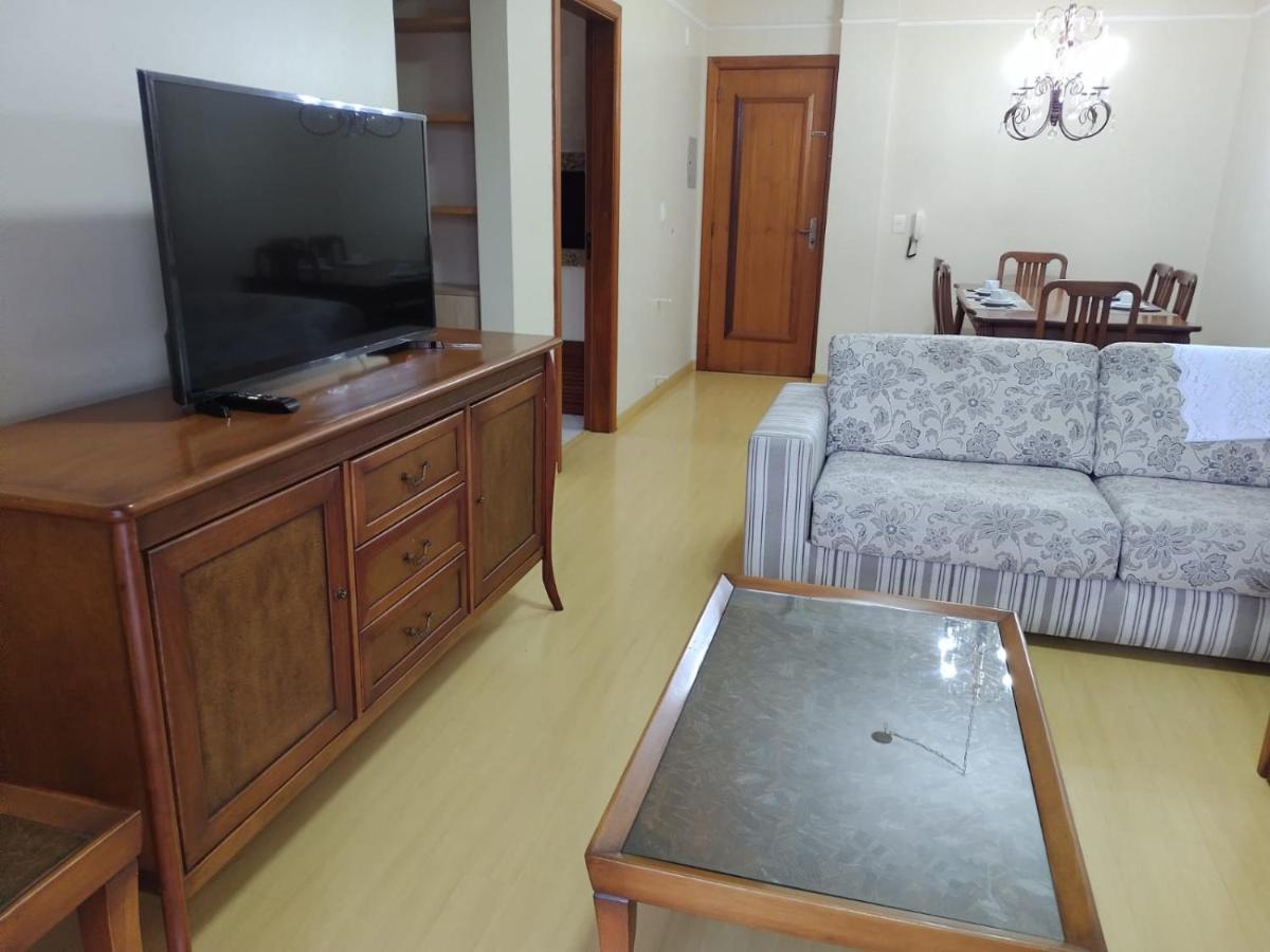 Apartamento Ensolarado No Centro De Gramado Apartment Exterior photo
